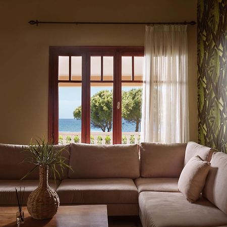 Sea Elegance Villa - On The Beach, By Zantewize Psarou  Extérieur photo