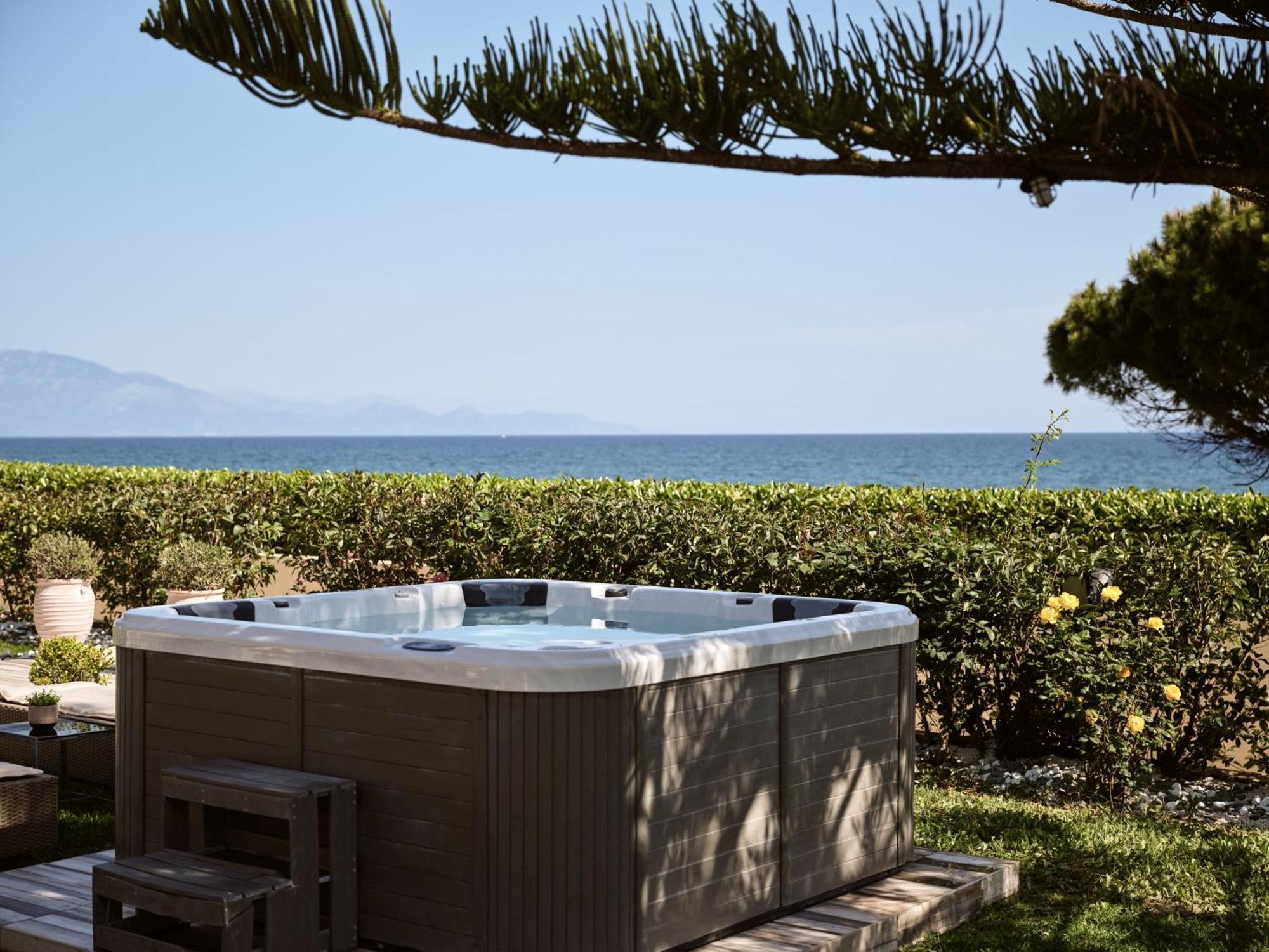 Sea Elegance Villa - On The Beach, By Zantewize Psarou  Extérieur photo